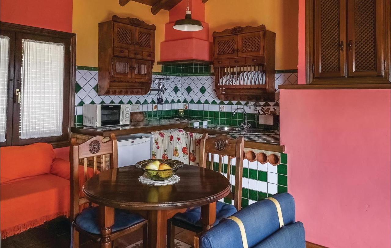 Nice Home In Benalauria With Kitchenette Zewnętrze zdjęcie